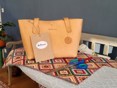 galerie/001 Taschen/010 Yamina/resized/T0109 (2022-01-15) 8_small.jpg